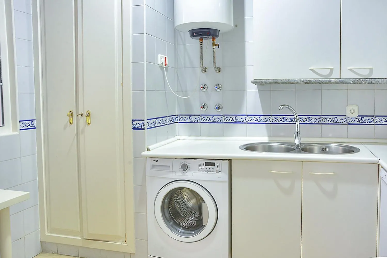 Apartamento Torre De La Plata Siviglia 0*,